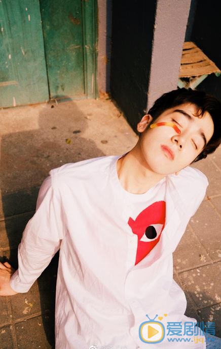 李明峻写真 李明峻高清写真_李明峻高清剧照