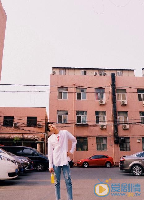 李明峻写真 李明峻高清写真_李明峻高清剧照