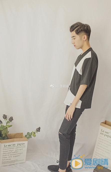 李明峻文艺写真 李明峻高清写真_李明峻高清剧照