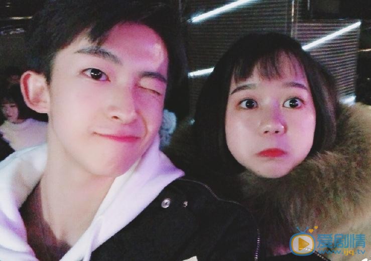 刘宇与人合照 刘宇高清写真_刘宇高清剧照