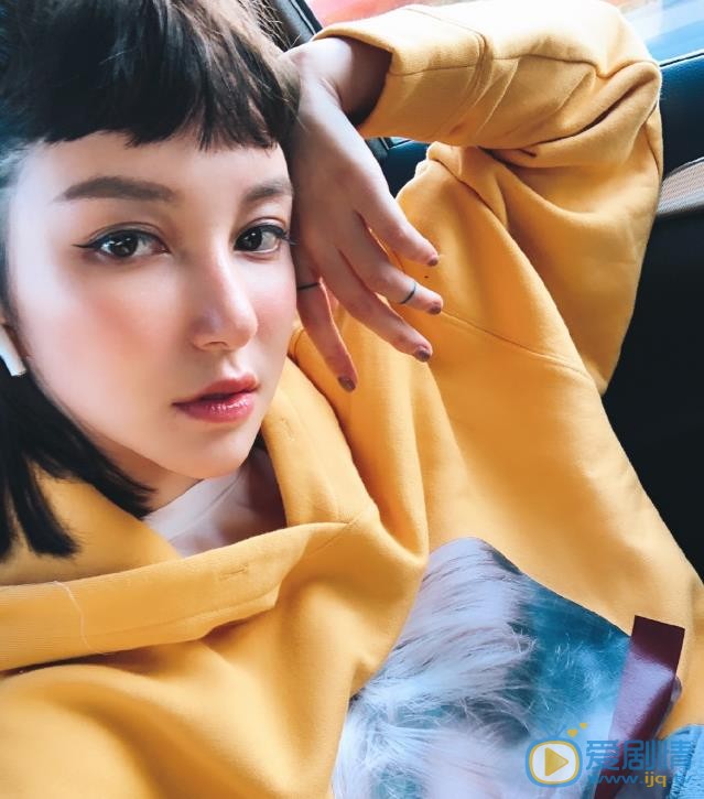 李雨桐生活照 李雨桐高清写真_李雨桐高清剧照