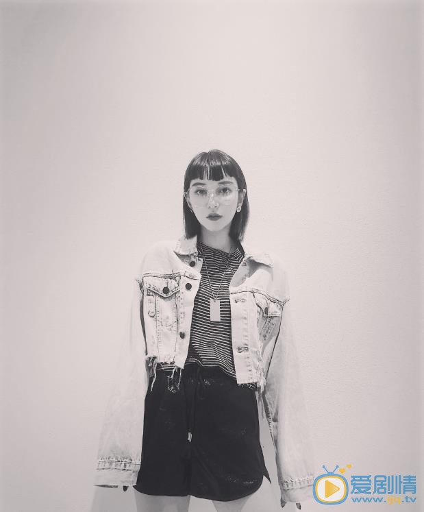 李雨桐衣模写真 李雨桐高清写真_李雨桐高清剧照