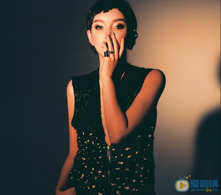 李雨桐时尚大片 李雨桐高清写真_李雨桐高清剧照