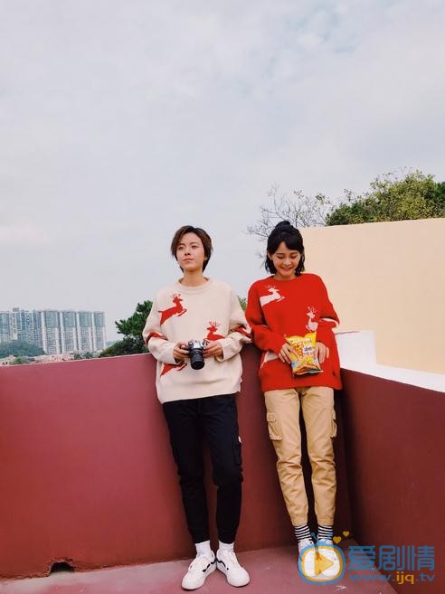 杨馥羽与人合照 杨馥羽高清写真_杨馥羽高清剧照
