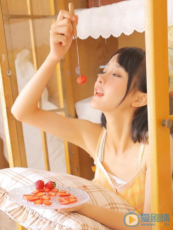 杨馥羽夏日写真 杨馥羽高清写真_杨馥羽高清剧照