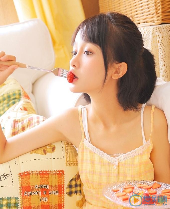 杨馥羽夏日写真 杨馥羽高清写真_杨馥羽高清剧照