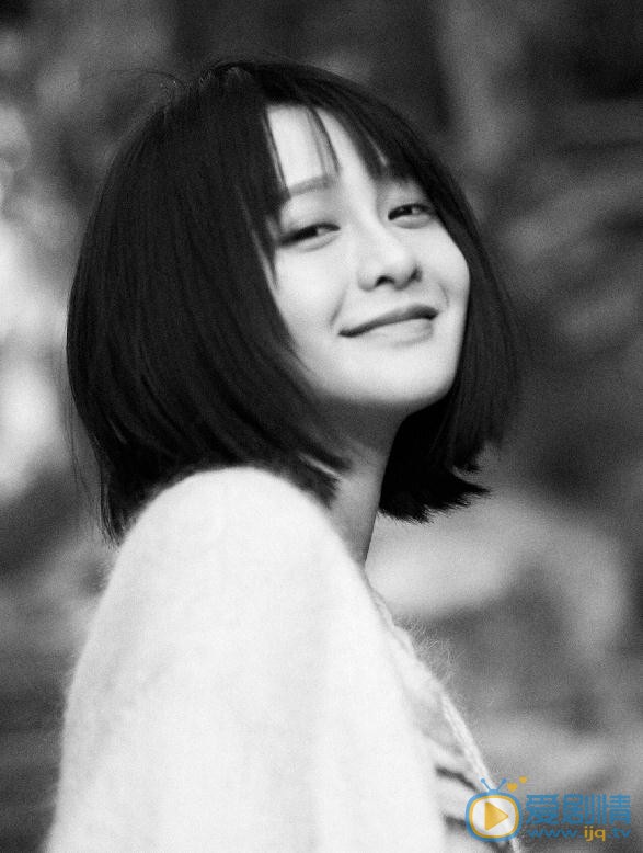 杨馥羽黑白写真 杨馥羽高清写真_杨馥羽高清剧照