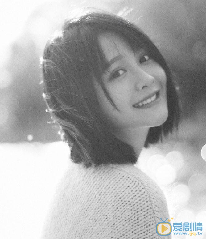 杨馥羽黑白写真 杨馥羽高清写真_杨馥羽高清剧照