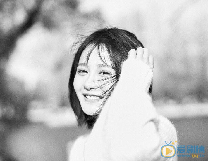 杨馥羽黑白写真 杨馥羽高清写真_杨馥羽高清剧照