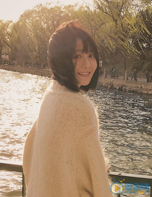 杨馥羽黑白写真 杨馥羽高清写真_杨馥羽高清剧照
