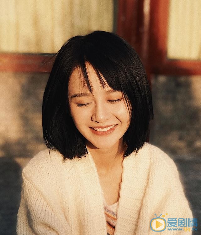 杨馥羽黑白写真 杨馥羽高清写真_杨馥羽高清剧照