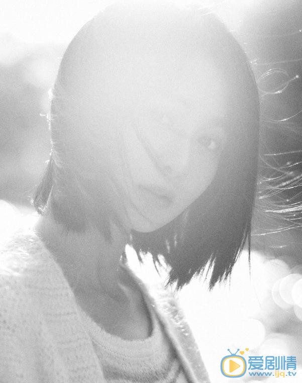 杨馥羽黑白写真 杨馥羽高清写真_杨馥羽高清剧照