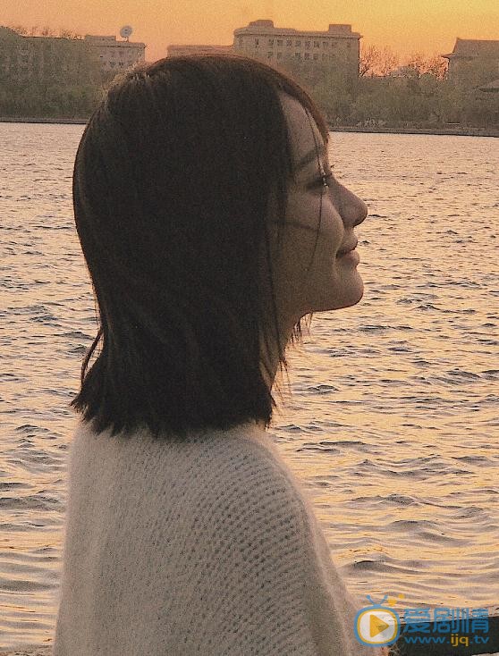 杨馥羽黑白写真 杨馥羽高清写真_杨馥羽高清剧照