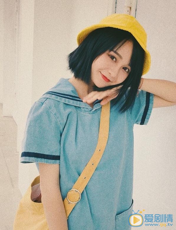 杨馥羽制服写真 杨馥羽高清写真_杨馥羽高清剧照