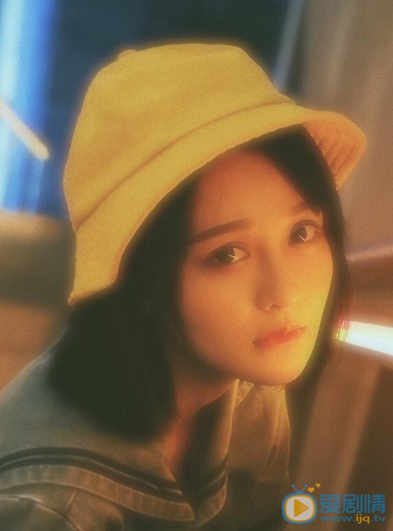 杨馥羽制服写真 杨馥羽高清写真_杨馥羽高清剧照