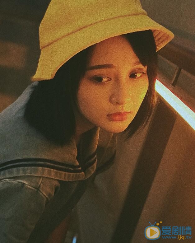 杨馥羽制服写真 杨馥羽高清写真_杨馥羽高清剧照