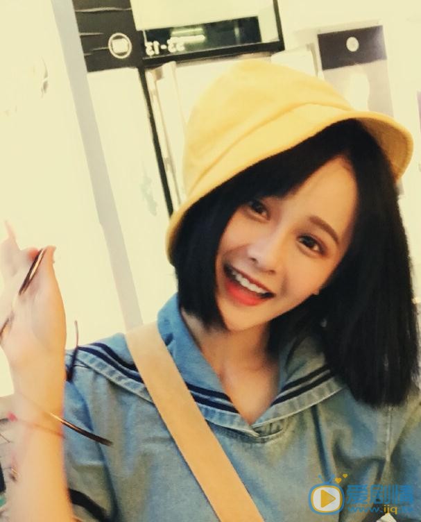 杨馥羽制服写真 杨馥羽高清写真_杨馥羽高清剧照
