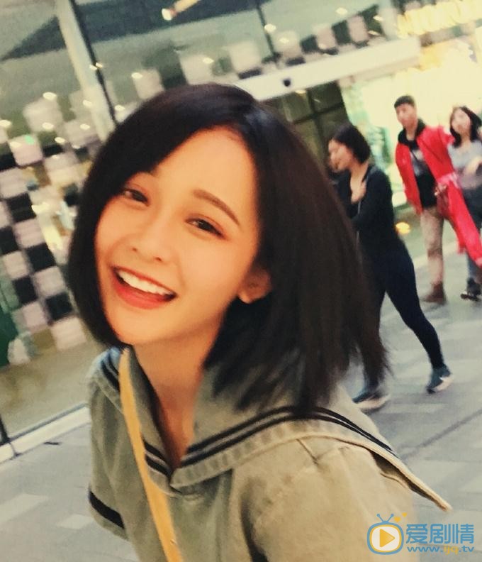 杨馥羽制服写真 杨馥羽高清写真_杨馥羽高清剧照