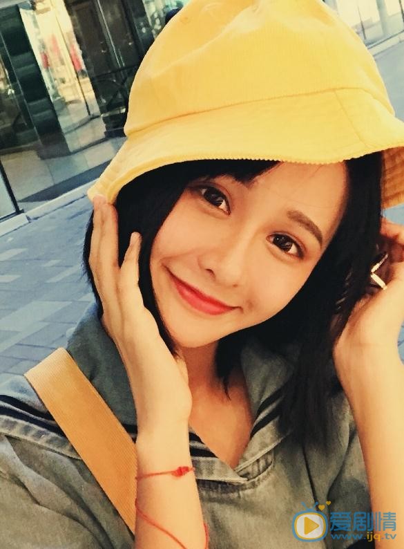 杨馥羽制服写真 杨馥羽高清写真_杨馥羽高清剧照