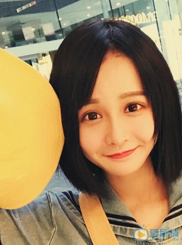 杨馥羽制服写真 杨馥羽高清写真_杨馥羽高清剧照
