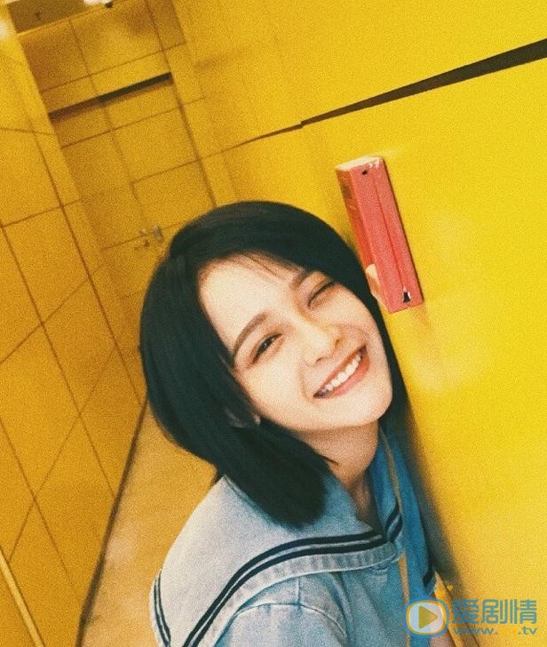 杨馥羽制服写真 杨馥羽高清写真_杨馥羽高清剧照