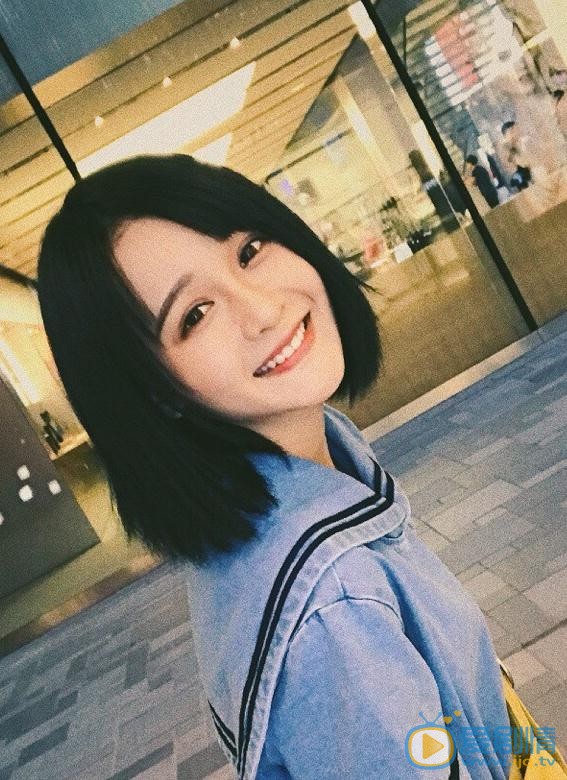 杨馥羽制服写真 杨馥羽高清写真_杨馥羽高清剧照