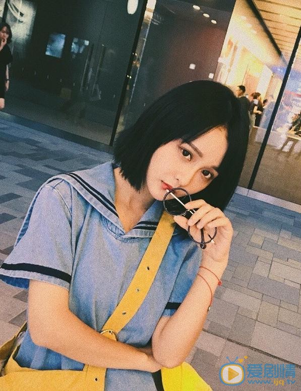 杨馥羽制服写真 杨馥羽高清写真_杨馥羽高清剧照