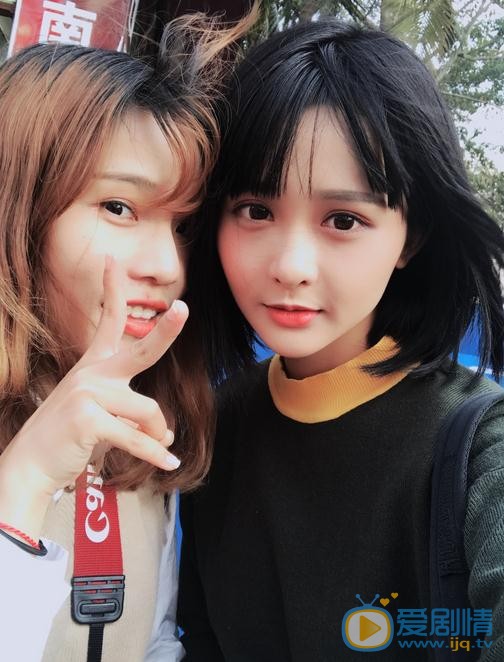杨馥羽与人合照 杨馥羽高清写真_杨馥羽高清剧照