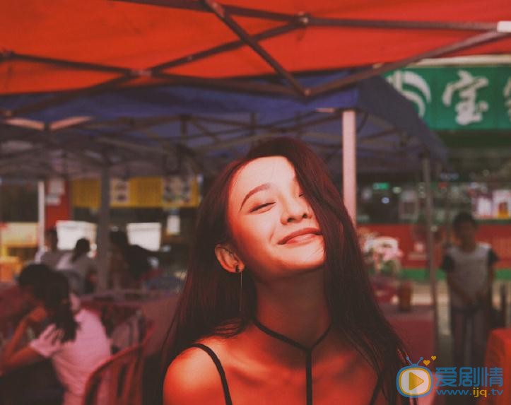 杨馥羽夜色写真 杨馥羽高清写真_杨馥羽高清剧照
