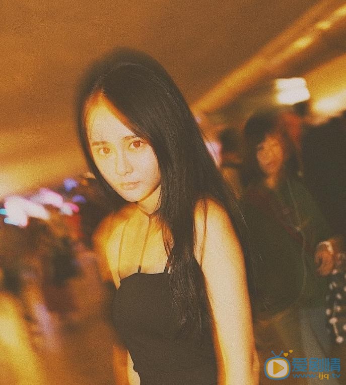 杨馥羽夜色写真 杨馥羽高清写真_杨馥羽高清剧照