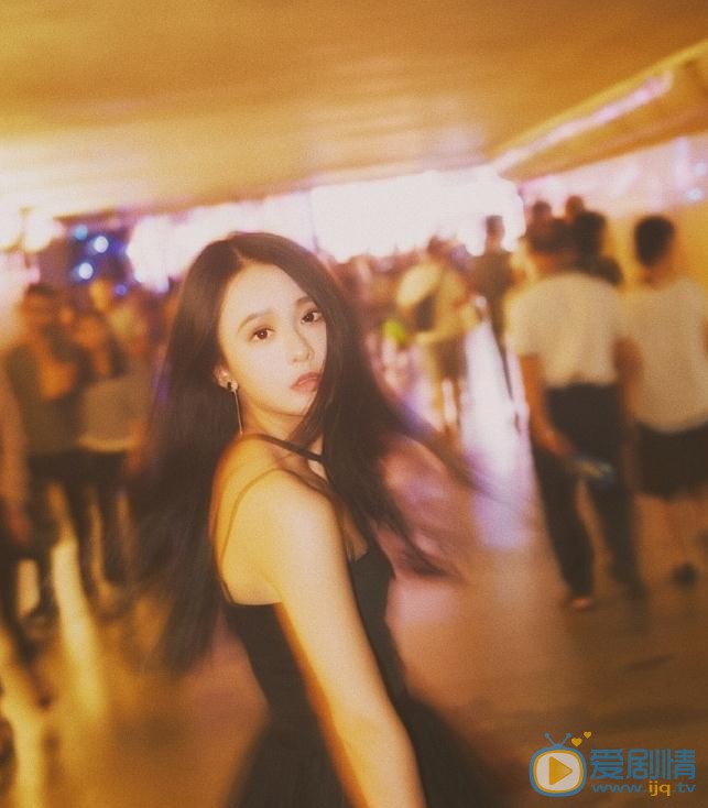杨馥羽夜色写真 杨馥羽高清写真_杨馥羽高清剧照