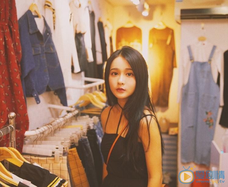 杨馥羽夜色写真 杨馥羽高清写真_杨馥羽高清剧照