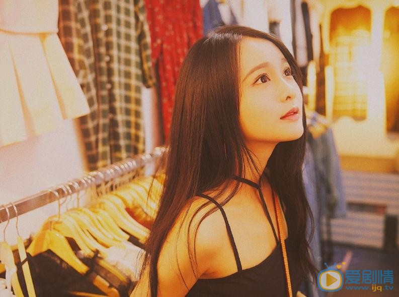 杨馥羽夜色写真 杨馥羽高清写真_杨馥羽高清剧照