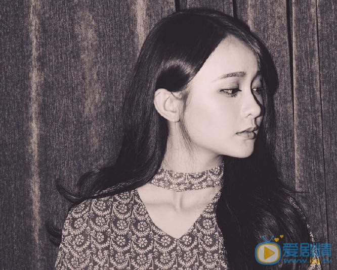 杨馥羽黑白写真 杨馥羽高清写真_杨馥羽高清剧照