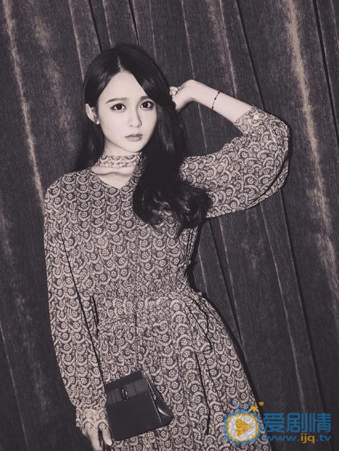 杨馥羽黑白写真 杨馥羽高清写真_杨馥羽高清剧照