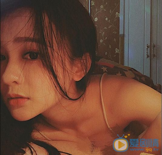 杨馥羽夜色写真 杨馥羽高清写真_杨馥羽高清剧照