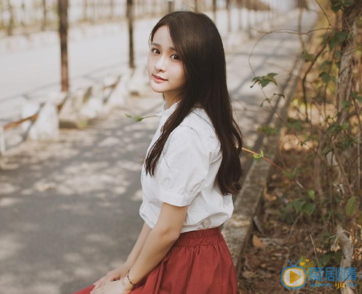 杨馥羽秋色写真 杨馥羽高清写真_杨馥羽高清剧照