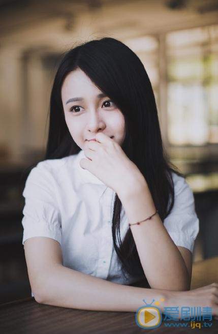 杨馥羽秋色写真 杨馥羽高清写真_杨馥羽高清剧照