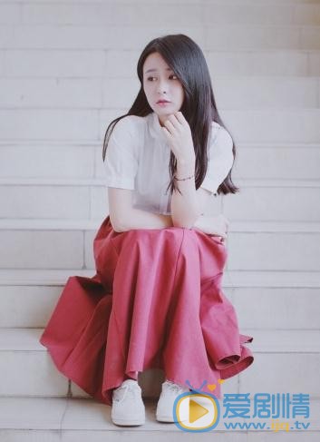 杨馥羽秋色写真 杨馥羽高清写真_杨馥羽高清剧照