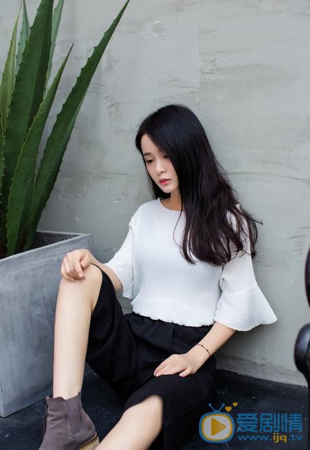 杨馥羽秋色写真 杨馥羽高清写真_杨馥羽高清剧照