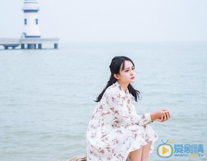 杨馥羽海边写真 杨馥羽高清写真_杨馥羽高清剧照