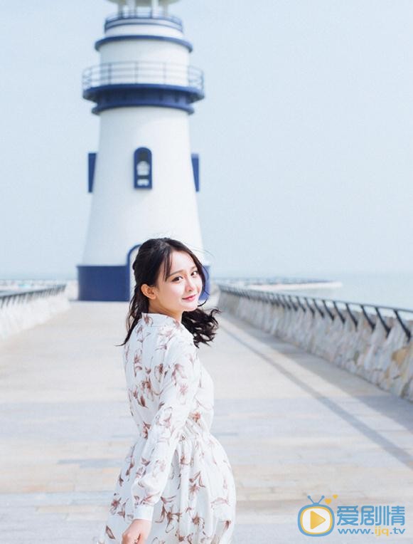 杨馥羽海边写真 杨馥羽高清写真_杨馥羽高清剧照