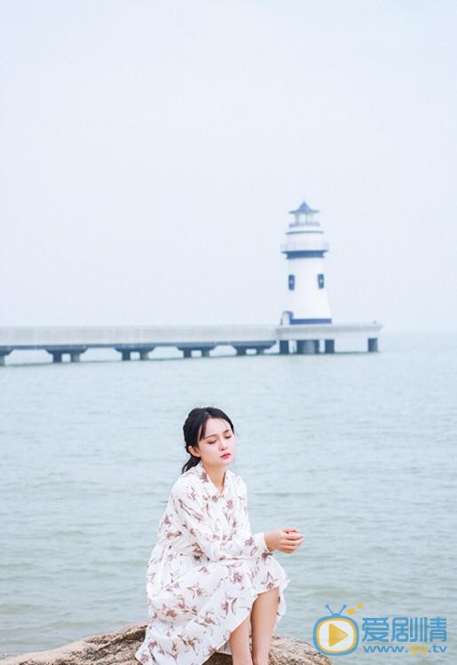 杨馥羽海边写真 杨馥羽高清写真_杨馥羽高清剧照