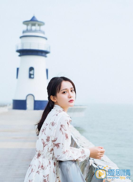 杨馥羽海边写真 杨馥羽高清写真_杨馥羽高清剧照