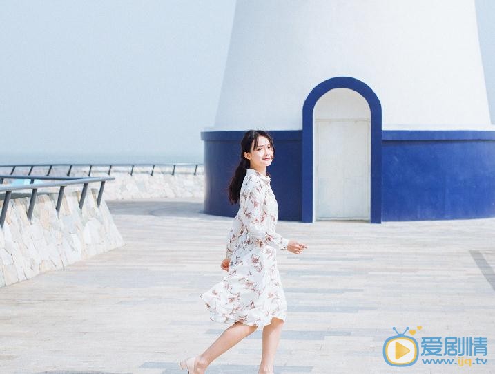 杨馥羽海边写真 杨馥羽高清写真_杨馥羽高清剧照