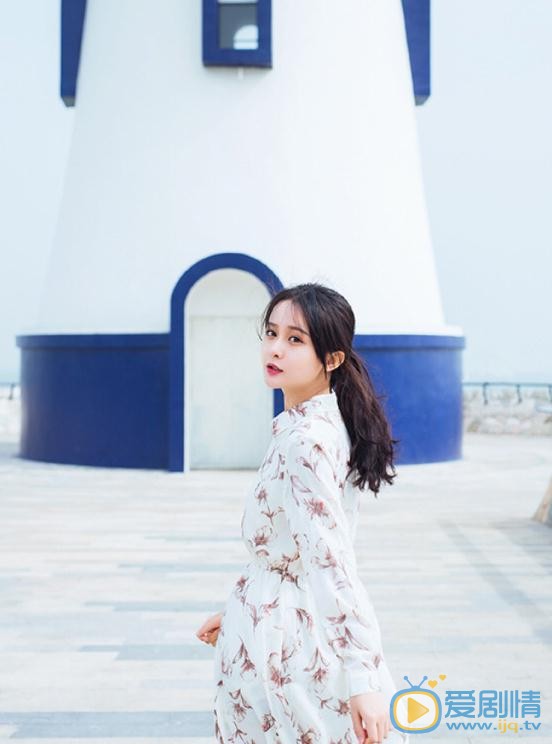 杨馥羽海边写真 杨馥羽高清写真_杨馥羽高清剧照