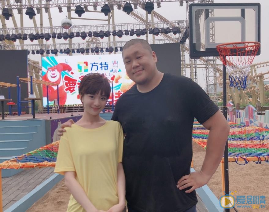 史策朋友合照 史策高清写真_史策高清剧照
