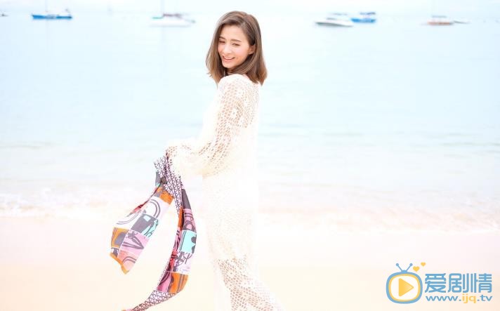 沈卓盈海滩写真 沈卓盈高清写真_沈卓盈高清剧照
