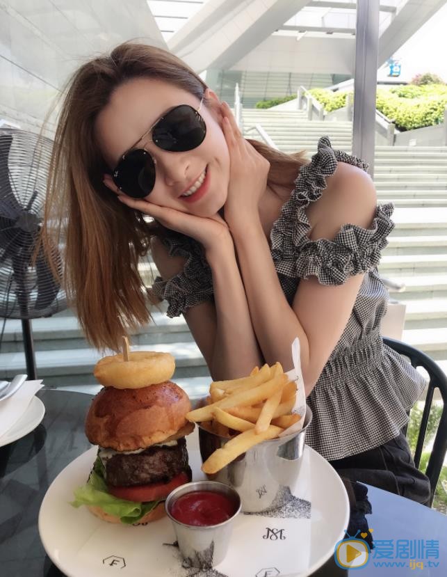 沈卓盈生活写真 沈卓盈高清写真_沈卓盈高清剧照