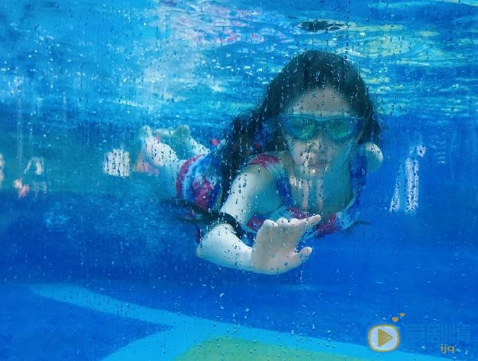 康可人旅游照 康可人高清写真_康可人高清剧照